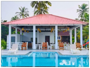 Parisa beach resort Tarkarli Bhogwe